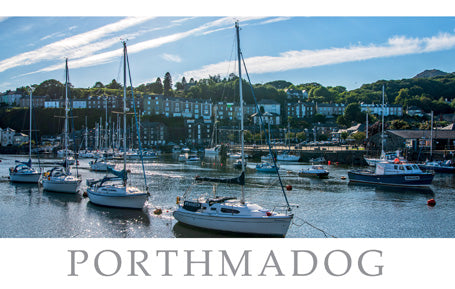 PCW622 - Porthmadog, Gwynedd Postcard (1 unit = 25 Postcards)