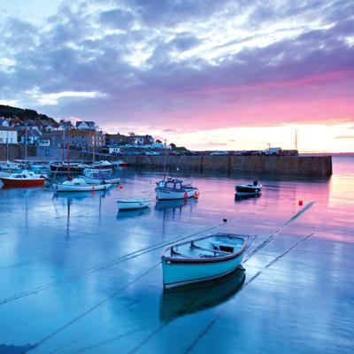 CC136 - Lever du soleil sur Mousehole Harbour Carte de vœux