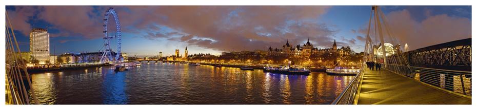 LDN-007 - Carte postale panoramique de la Tamise depuis le pont de Hungerford