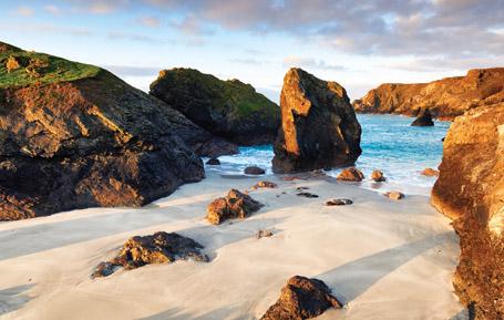 PCC660 - Kynance Cove Cornwall Postcard