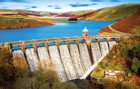 PCW564 - Elan Valley Reservoirs Powys Postcard